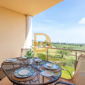 https://apartamento-sun-village-con-vistas-al-golfo-de-rosas-y.topcostabravahotels.com