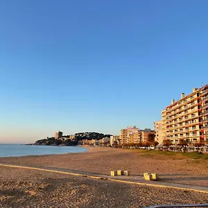 https://montserrat.topcostabravahotels.com